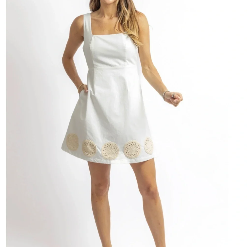 Beautiful Blue B Chic White Dress with Crochet Details. Brand new with tags. L - Picture 2 of 4